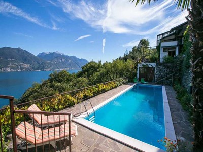 Luxury Lake Como villa with private pool