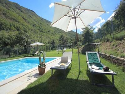 Charming apartment for 5 in Le Marche countryside with shared pool