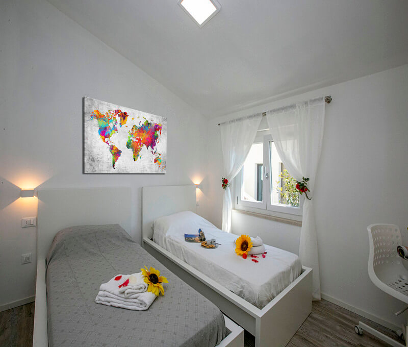 Villa with great views of Lake Garda sleeping 5 people in 2 bedrooms suitable for small families