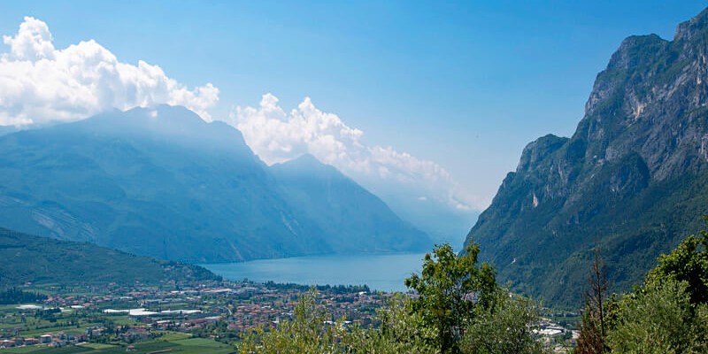 Villa with great views of Lake Garda sleeping 5 people in 2 bedrooms suitable for small families