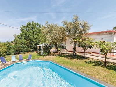 Apartment with shared pool near Sorrento sleeping 4 people