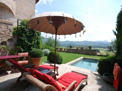 Beautiful villa near the village of Spello not far from Assisi in Umbria