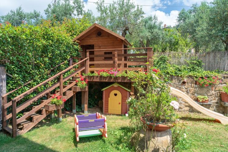 Villa for 8 people near Vinci with private pool in Tuscany