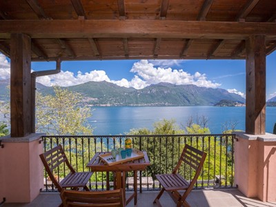 2 bedroomed apartment for 6 people near to Menaggio