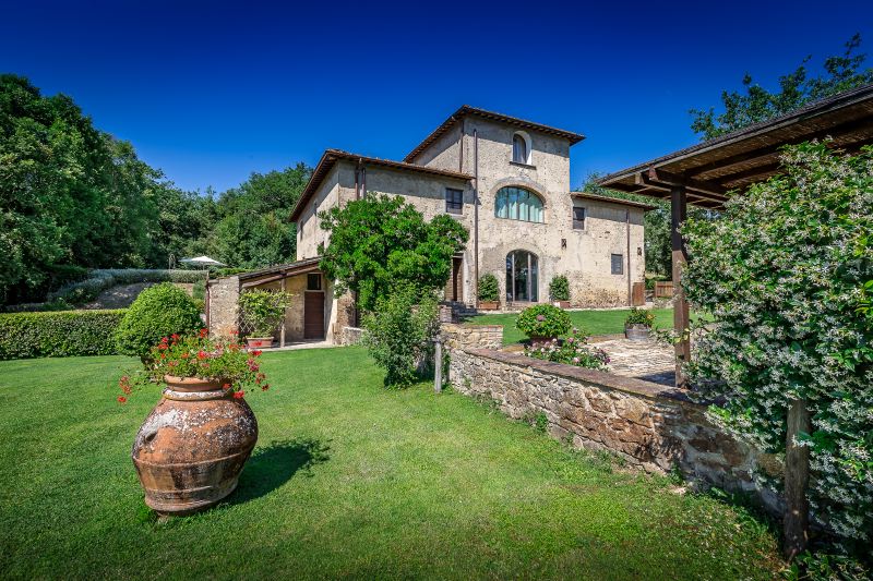 Large villa in the Chianti region for 12 people with private pool